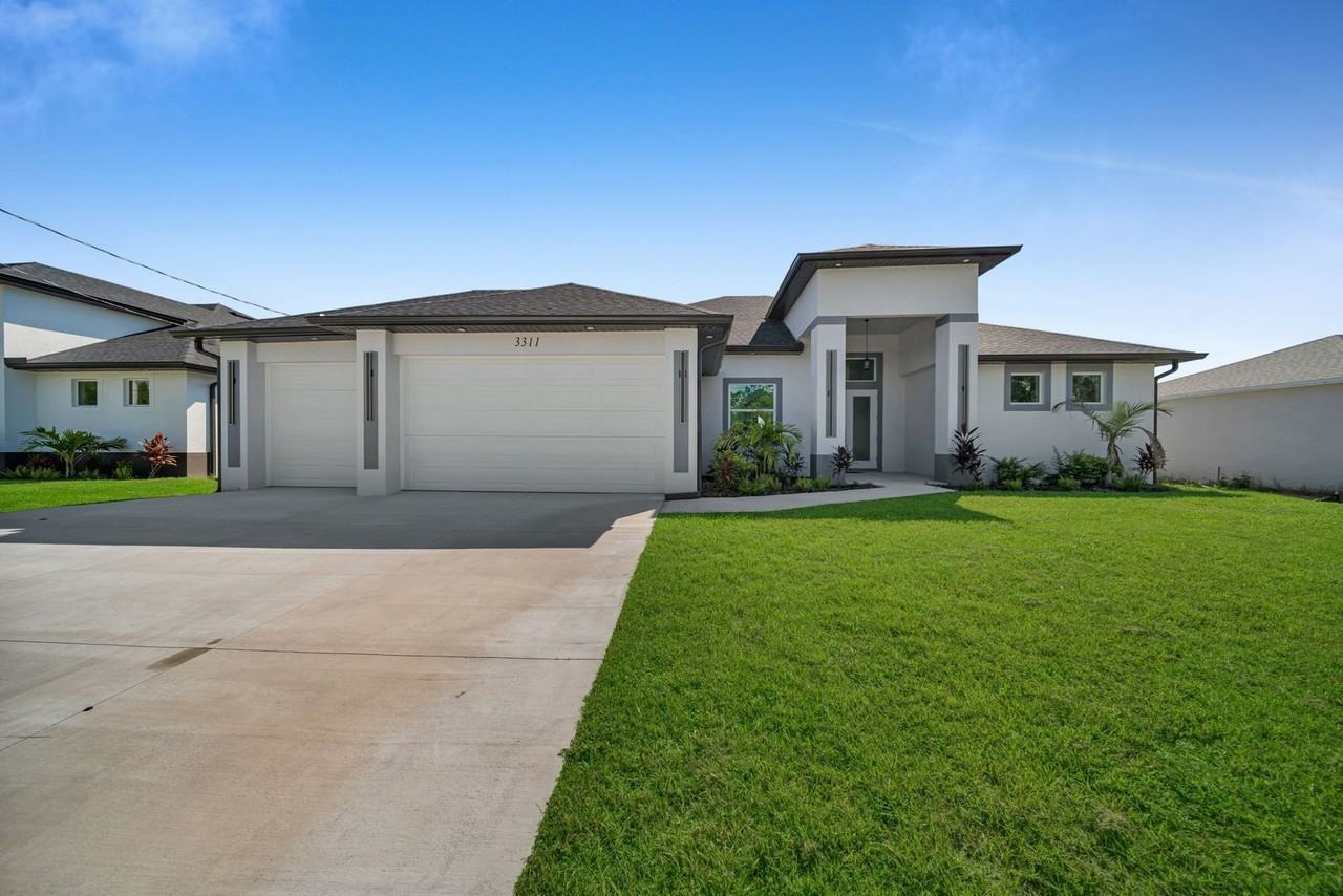 3311 Andalusia Blvd - Photo 4 of 33