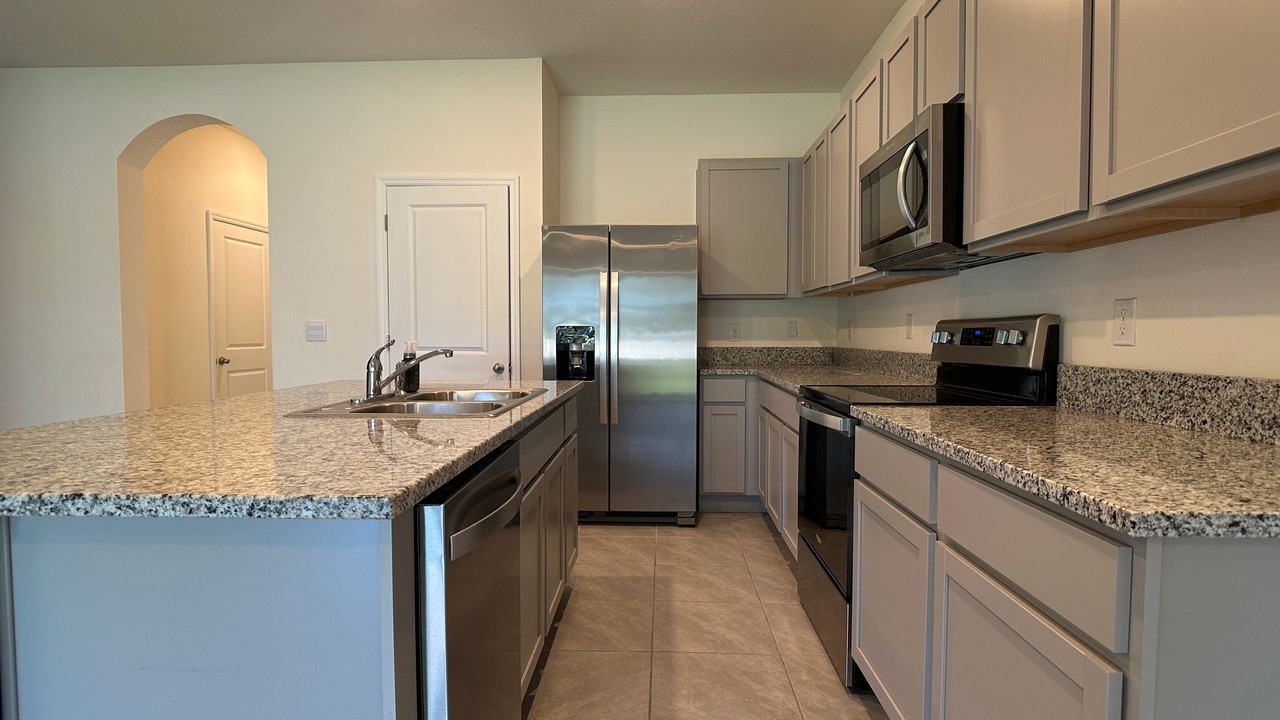 34313 Sorrel Mint Dr - Photo 2 of 16
