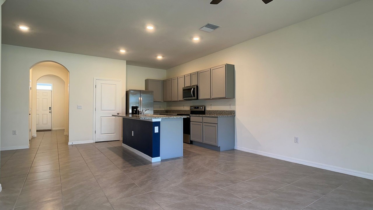 34313 Sorrel Mint Dr - Photo 3 of 16