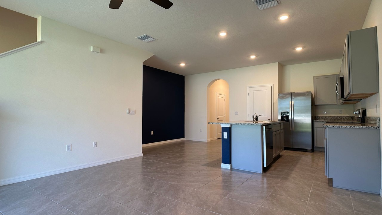 34313 Sorrel Mint Dr - Photo 4 of 16