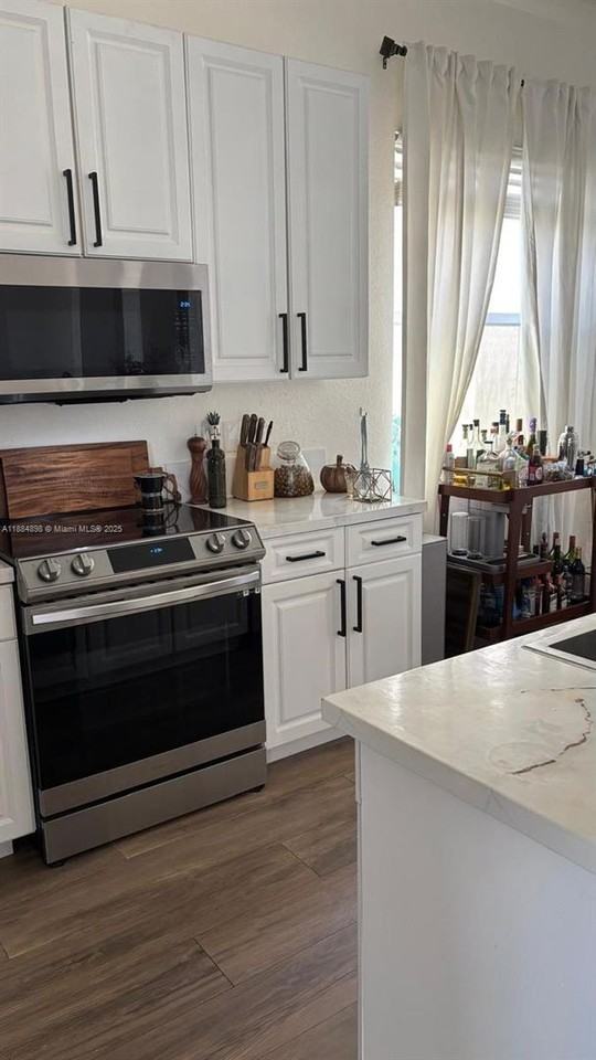 3015 Sw 135th Ave - Photo 4 of 26