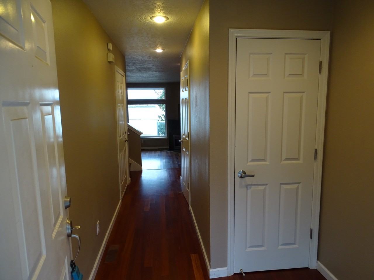 1457 Se Columbia Way #4 - Photo 2 of 35