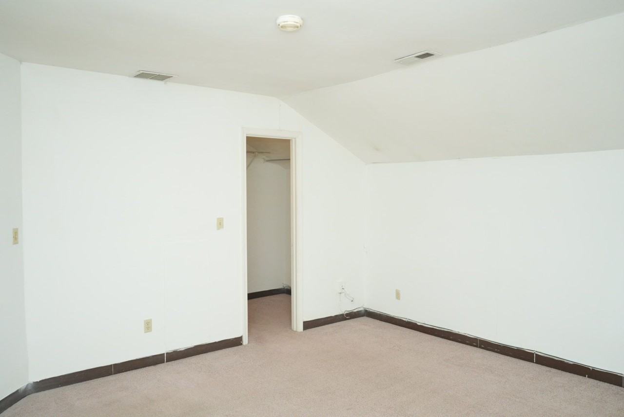 119 Harmon St - Photo 2 of 45