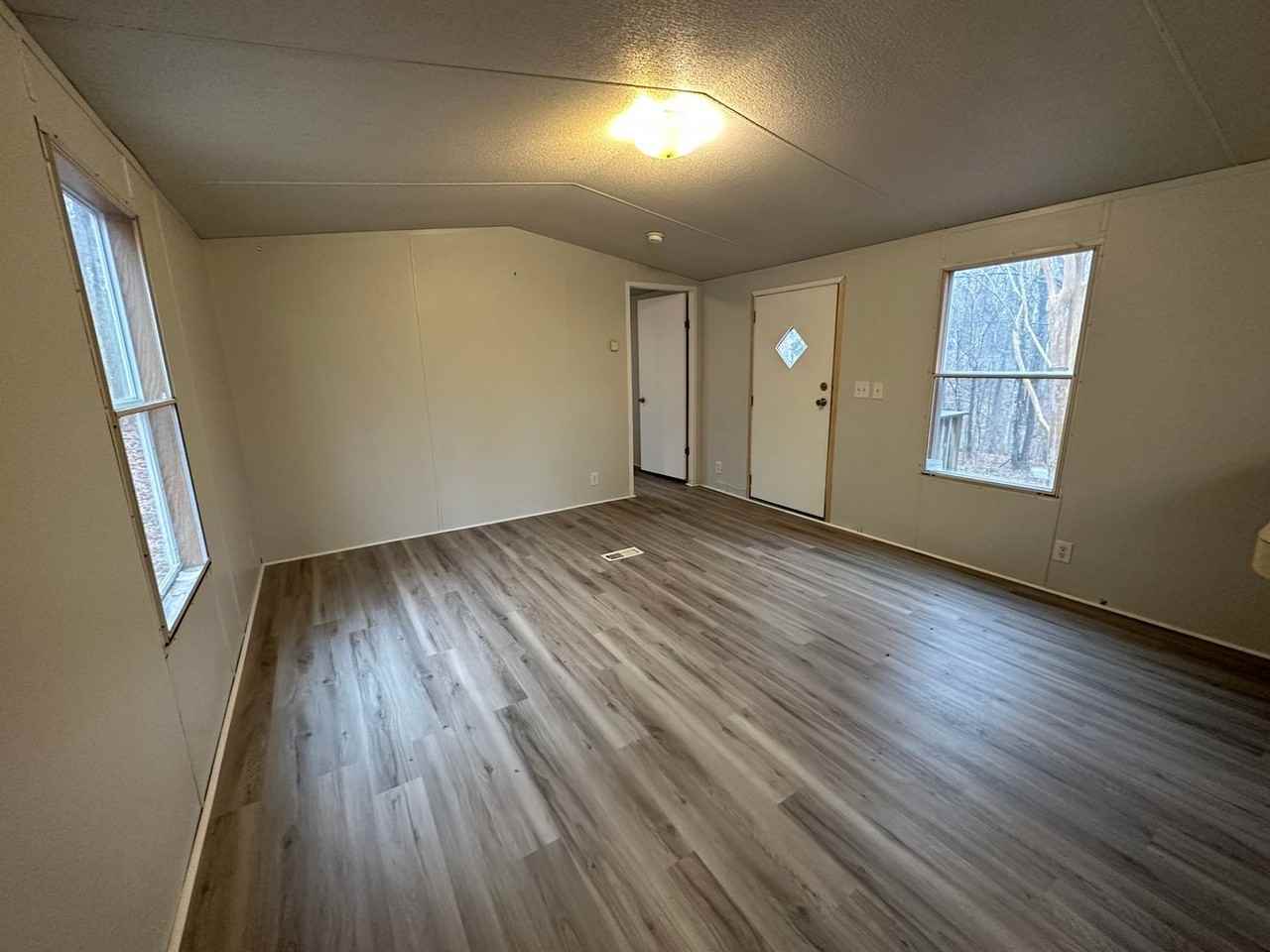 7075 Colonial Hwy - Photo 3 of 10