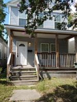 featured image of 846 W 42nd St