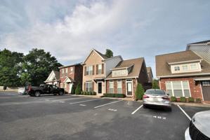 featured image of 458 S Old Kentucky Rd