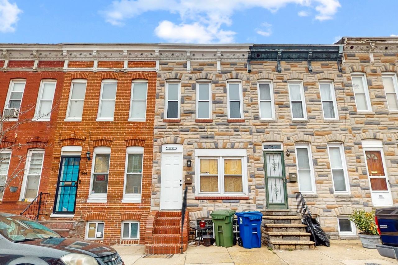1142 Sargeant St - Photo 2 of 18