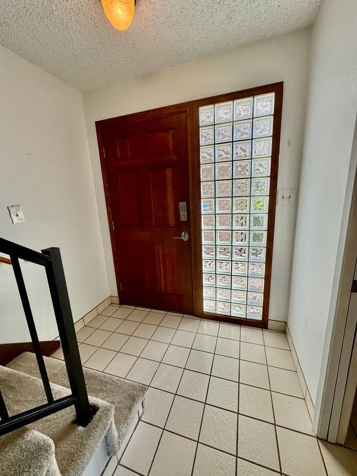 33615 G St - Photo 2 of 19