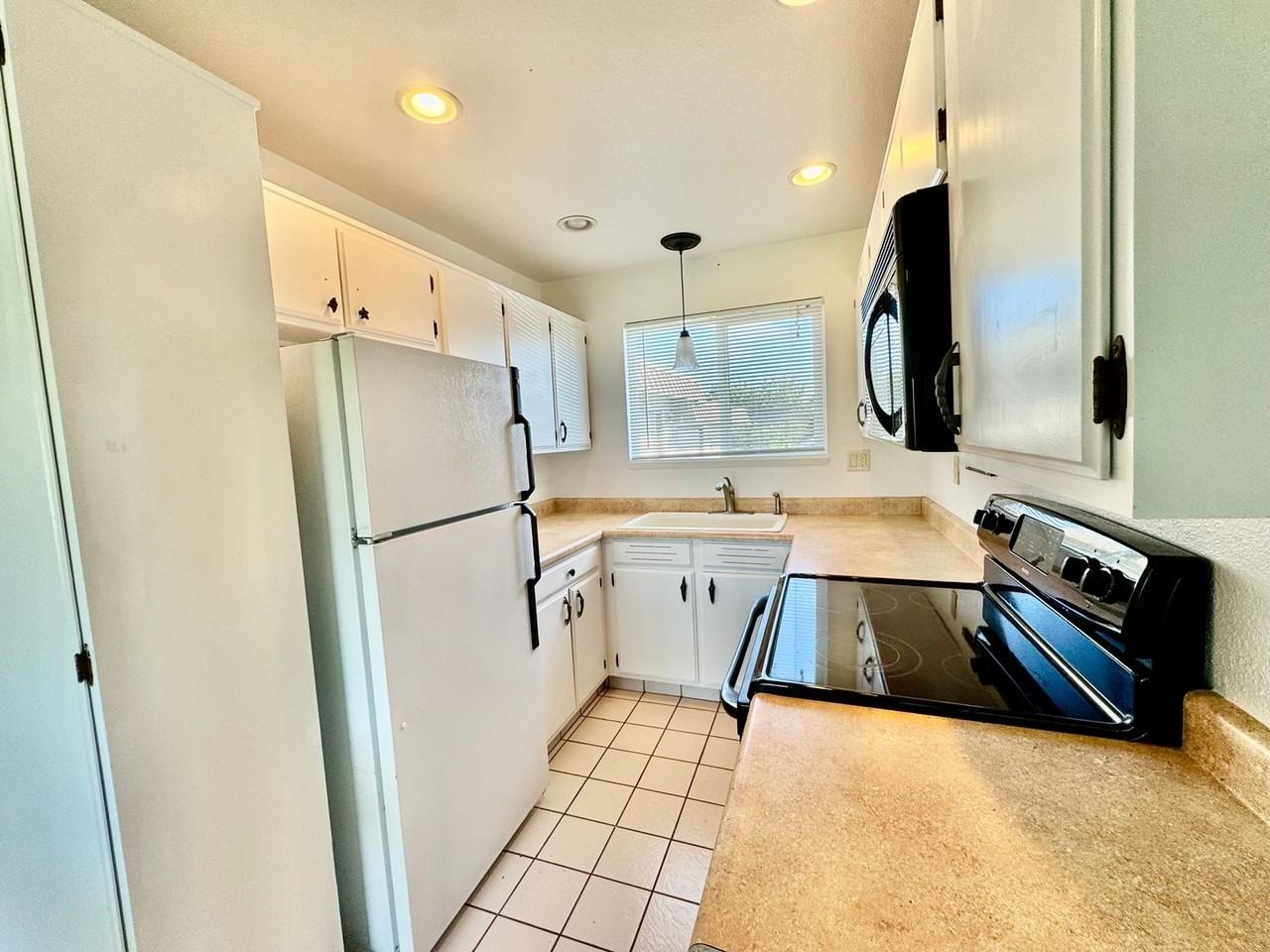 33615 G St - Photo 7 of 19