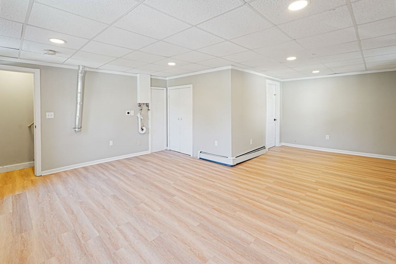 621 Main Street - Photo 3 of 9