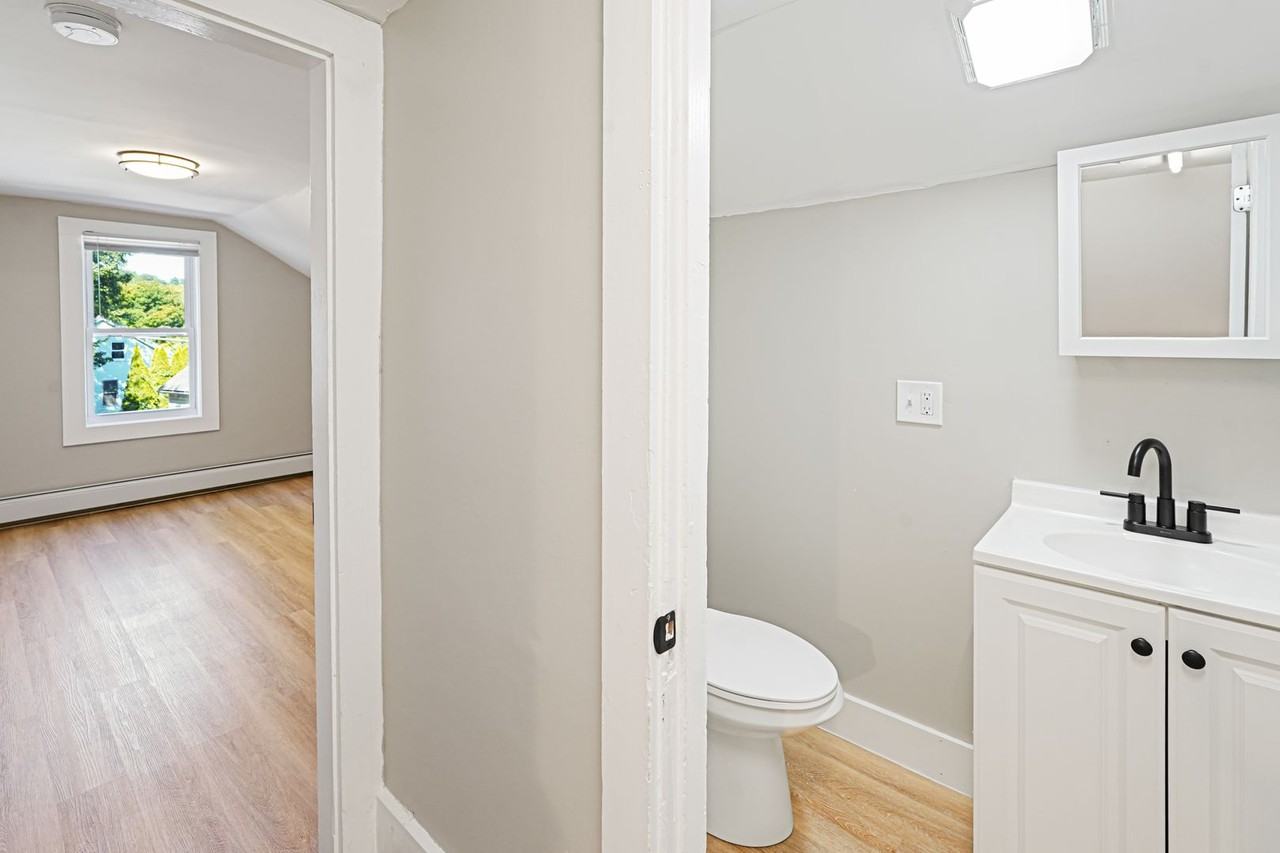 621 Main Street - Photo 7 of 9