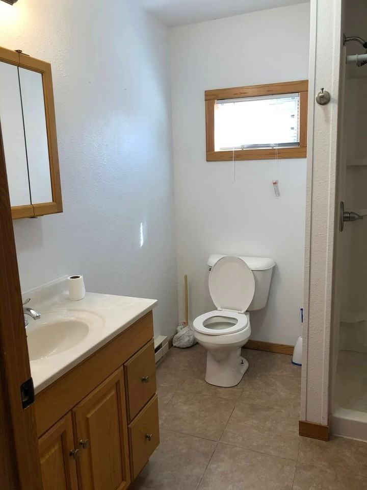 422 2nd St Sw - Photo 2 of 12