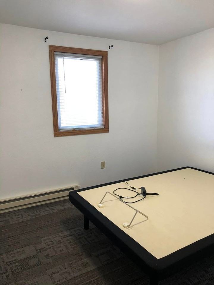 422 2nd St Sw - Photo 5 of 12