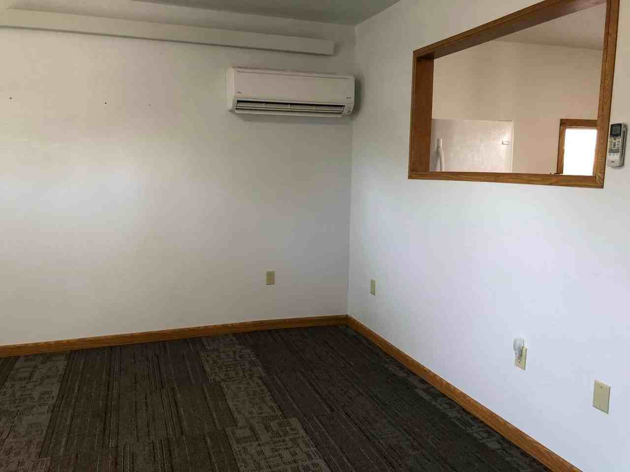 422 2nd St Sw - Photo 6 of 12