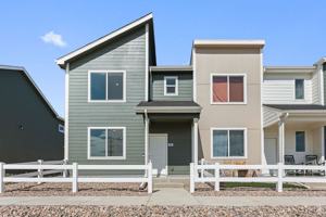 featured image of 3764 Pinnacles St