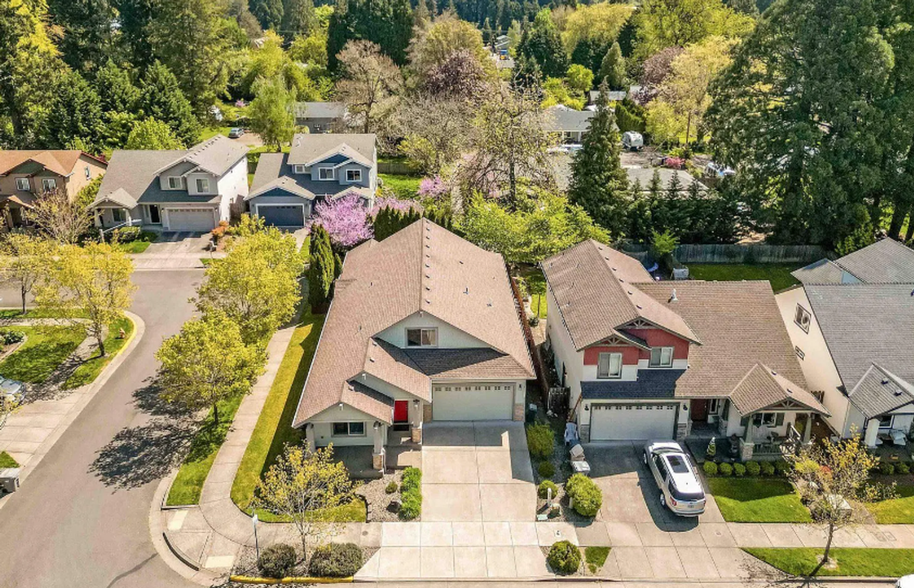 1125 Sw Cole Pl - Photo 3 of 13