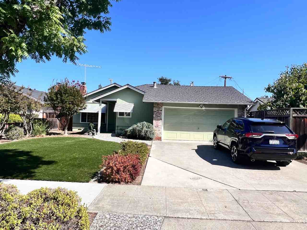 1086 Sweet Ave - Photo 3 of 27