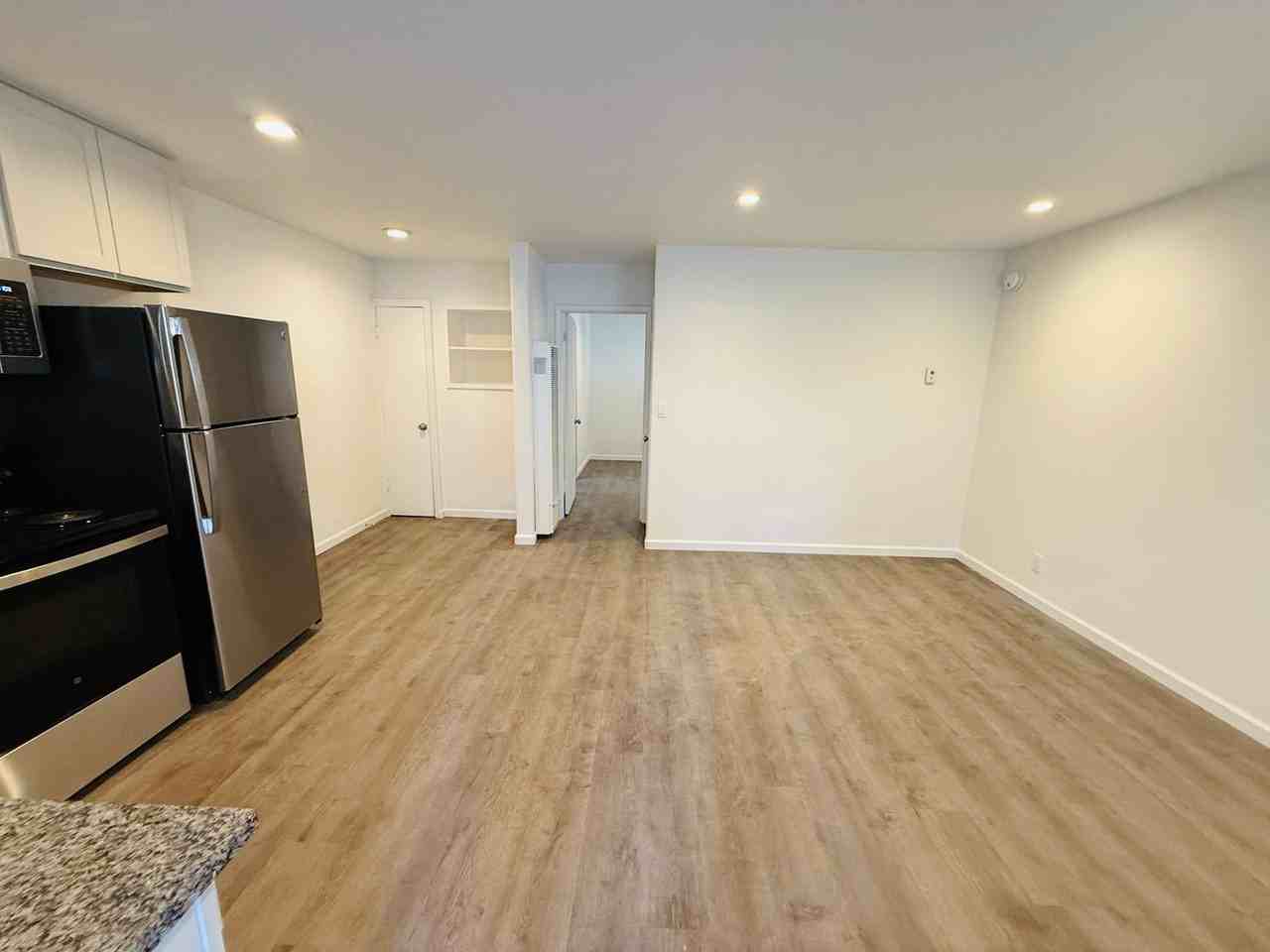 946 Modesto Ave #1 - Photo 4 of 14