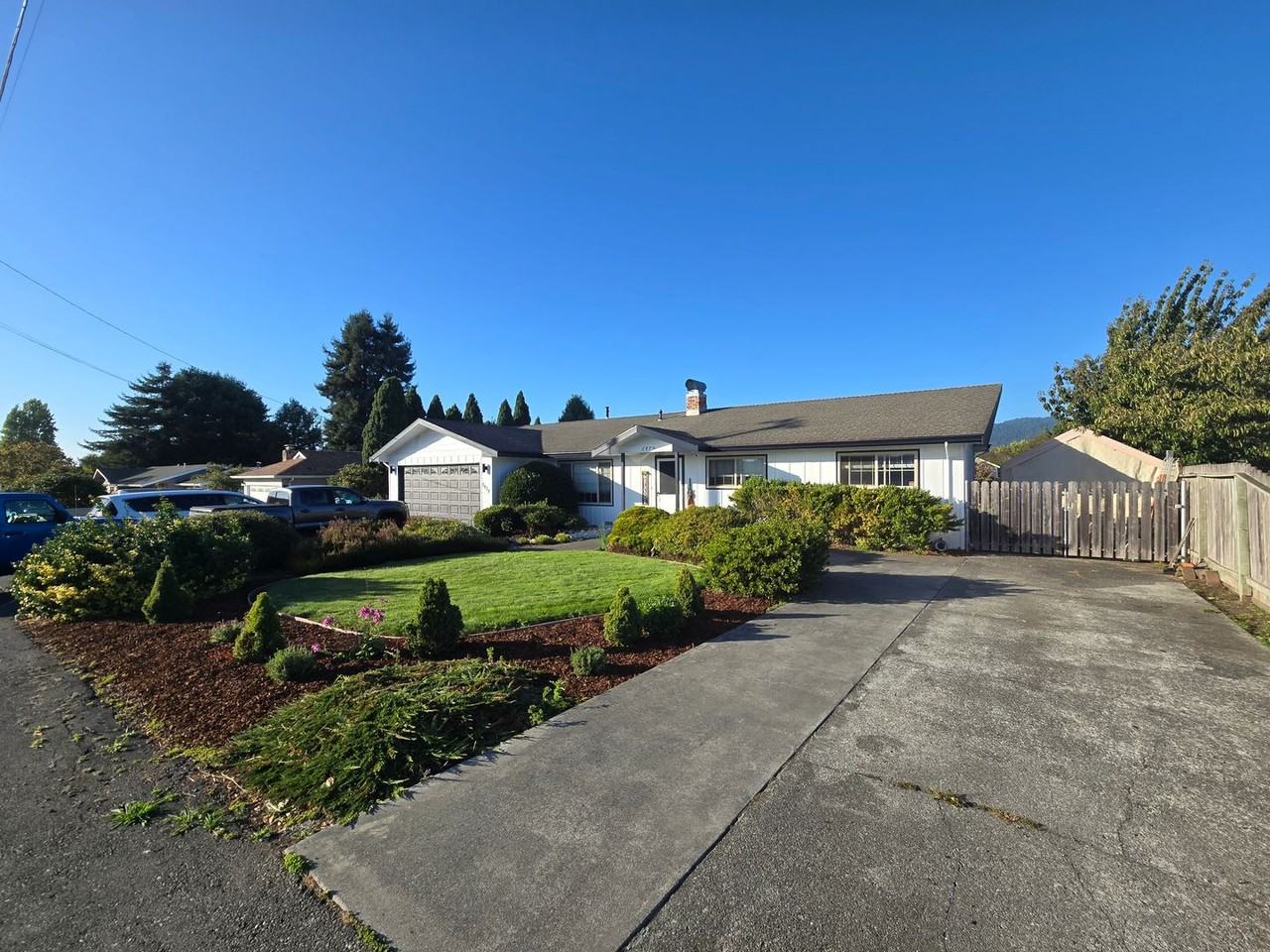 2879 Shields Ln - Photo 3 of 39