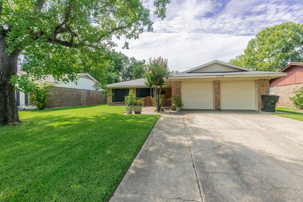 2522 La Vonne Cir - Photo 2 of 25