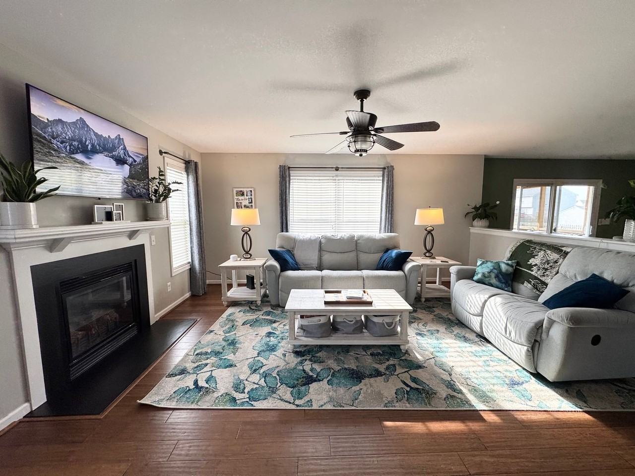 309 Queenswood Blvd - Photo 2 of 22