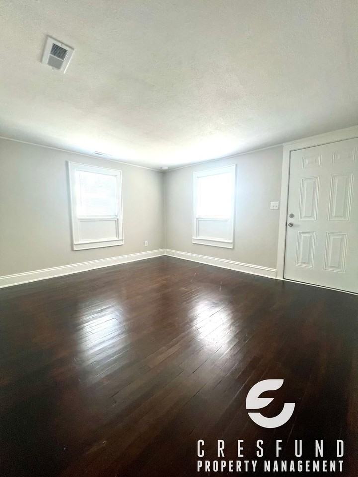 106 Northwest Ave - Photo 5 of 21