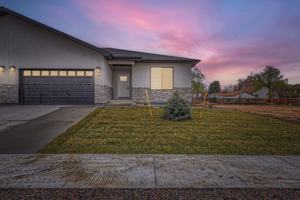 featured image of 15 S Gray St