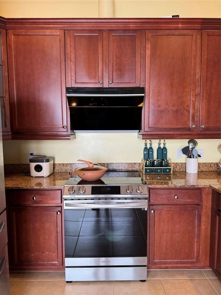 3730 Nw 84th Way - Photo 2 of 20