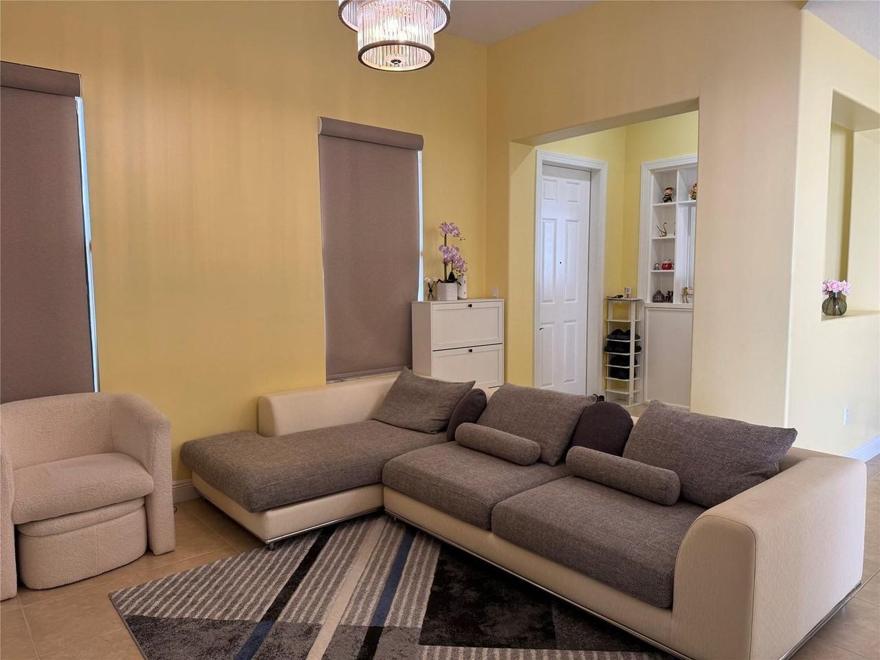 3730 Nw 84th Way - Photo 4 of 20