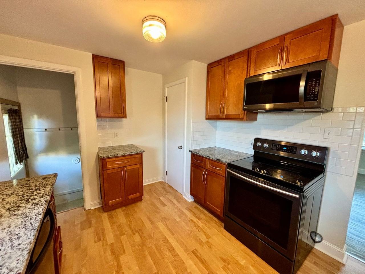 804 Church Ave - Photo 3 of 14