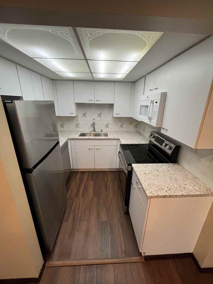 N17 W5348 Garfield St - Photo 5 of 15