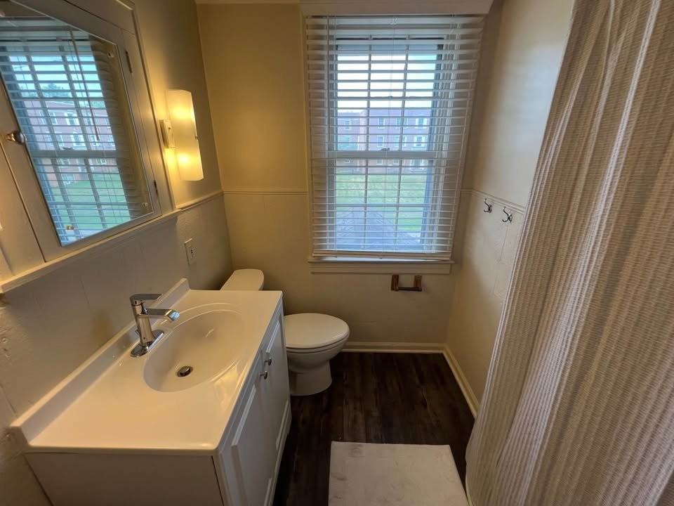 2616 South Street Southeast #B - Photo 6 of 8