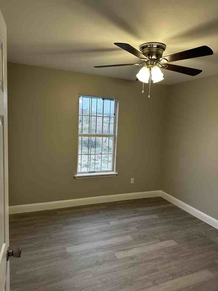 160 Pleasant #NA - Photo 6 of 10