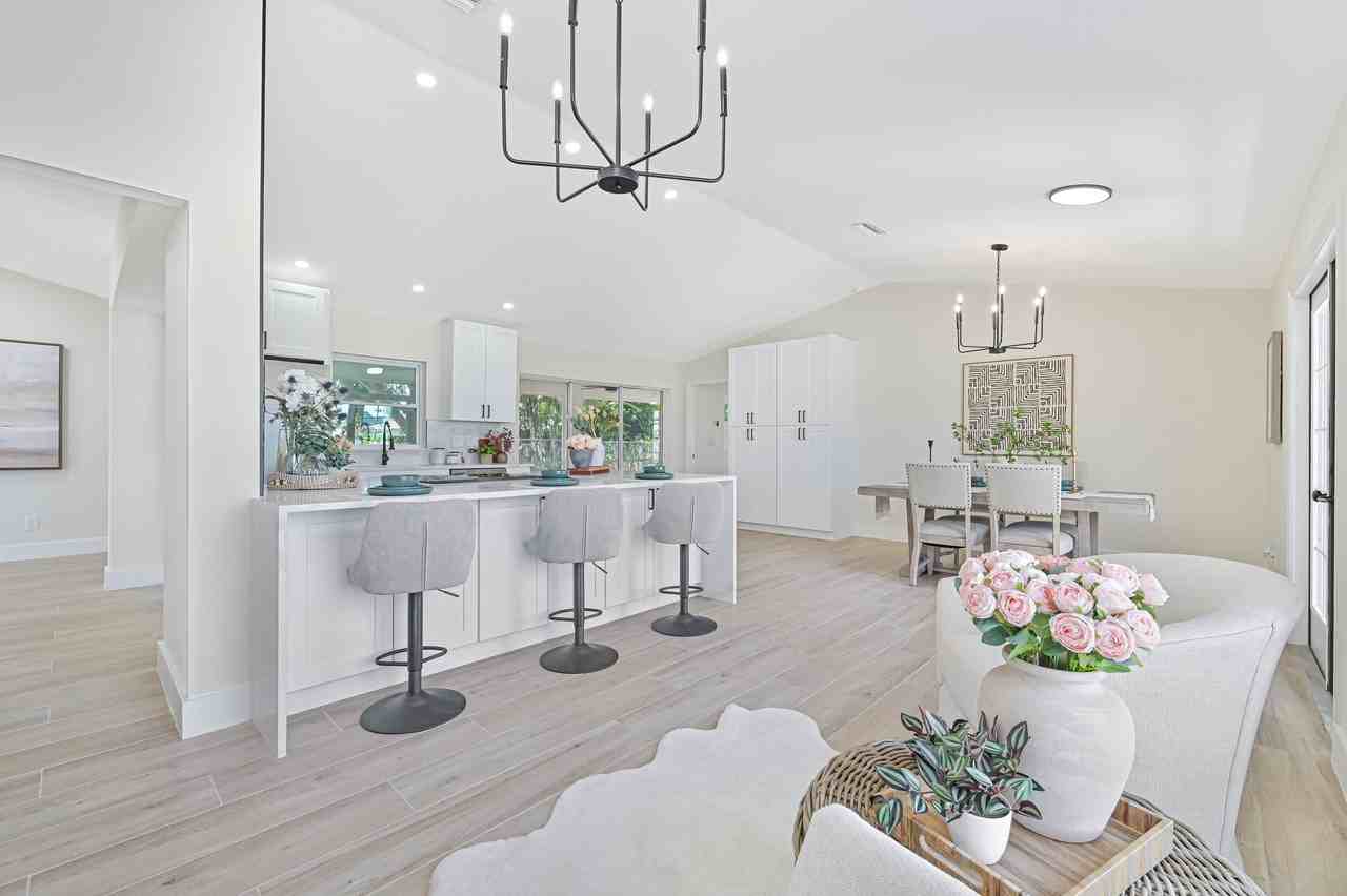 1716 Se 12th St #NA - Photo 5 of 19