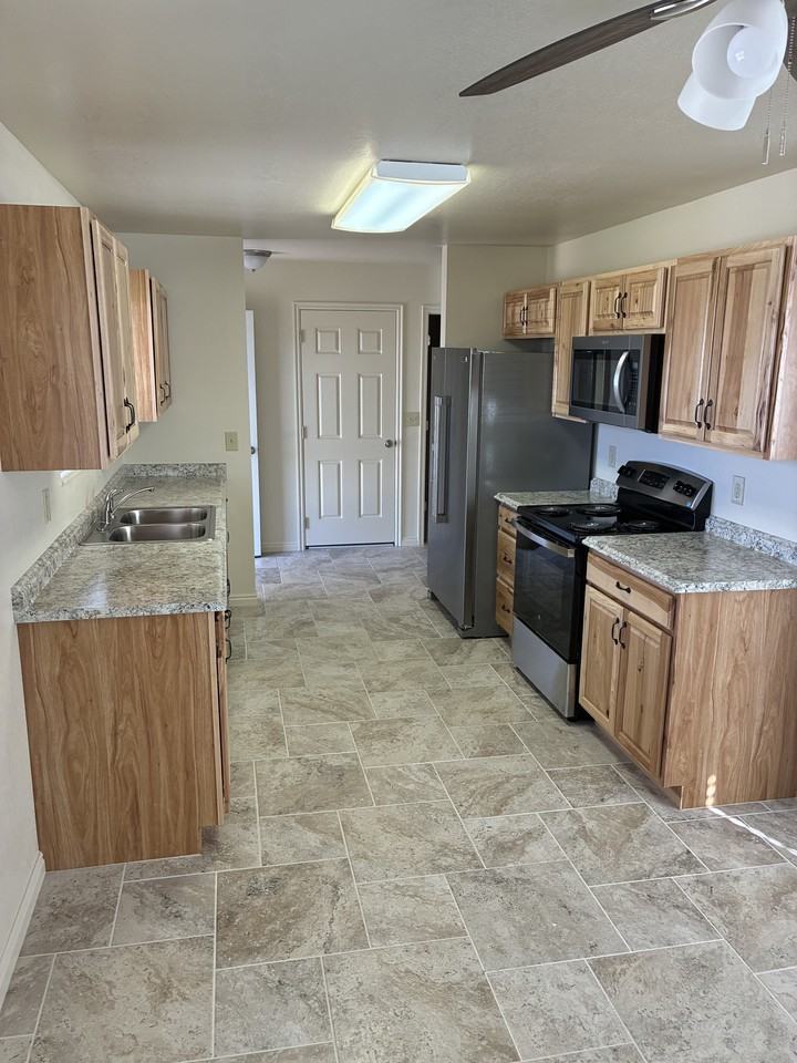 2617 W 1400 S #2617 - Photo 2 of 11