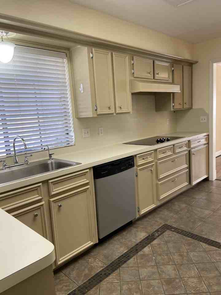 3815 Oak Gardens Drive #NA - Photo 5 of 19