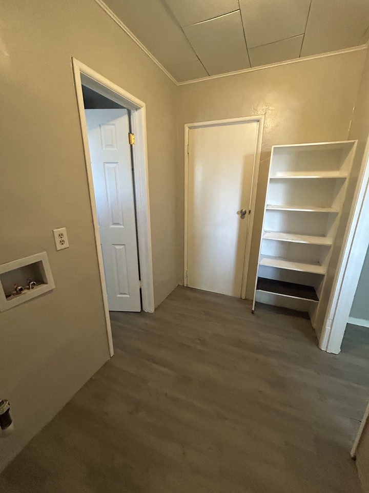 221 W 6th St #221 - Photo 3 of 12