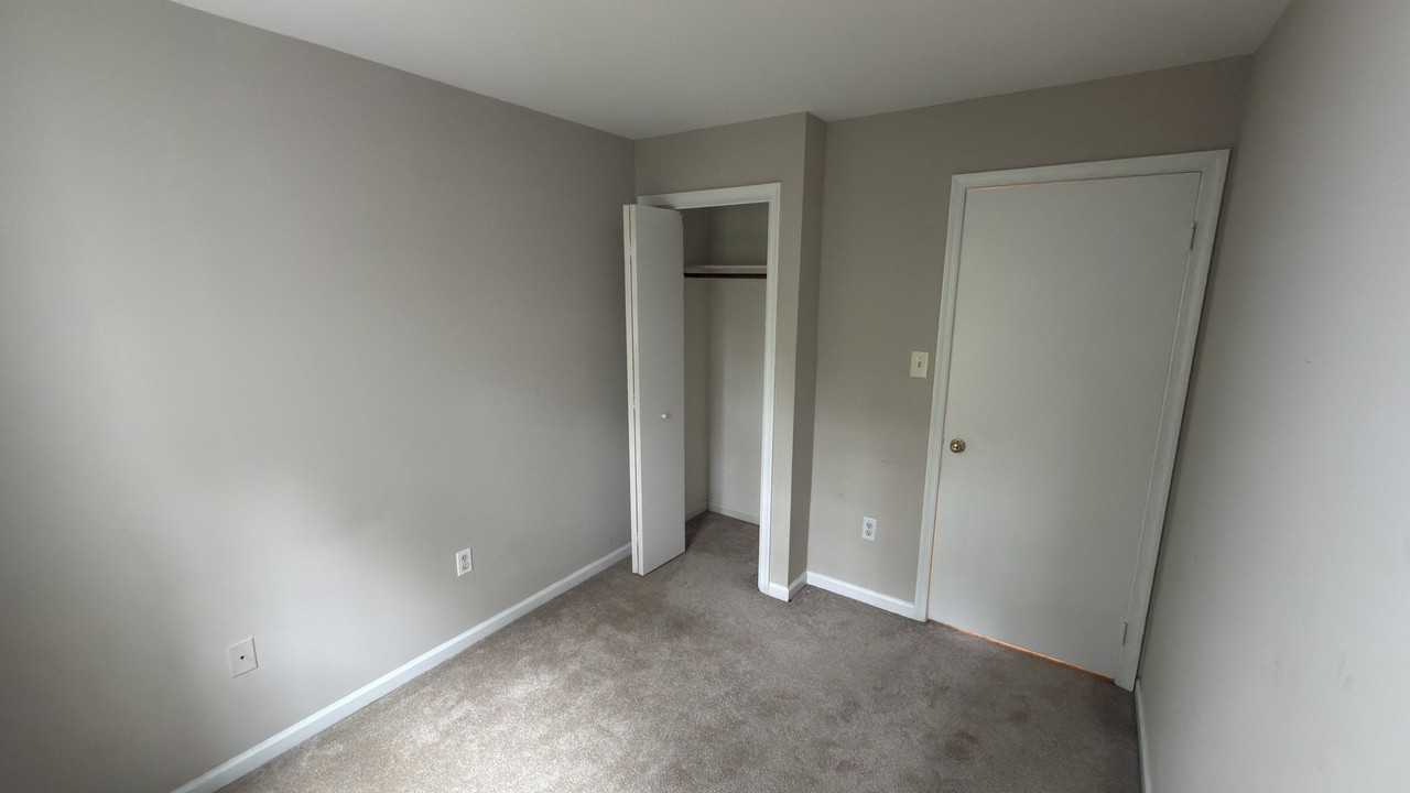 6904 Compton Ln - Photo 5 of 11