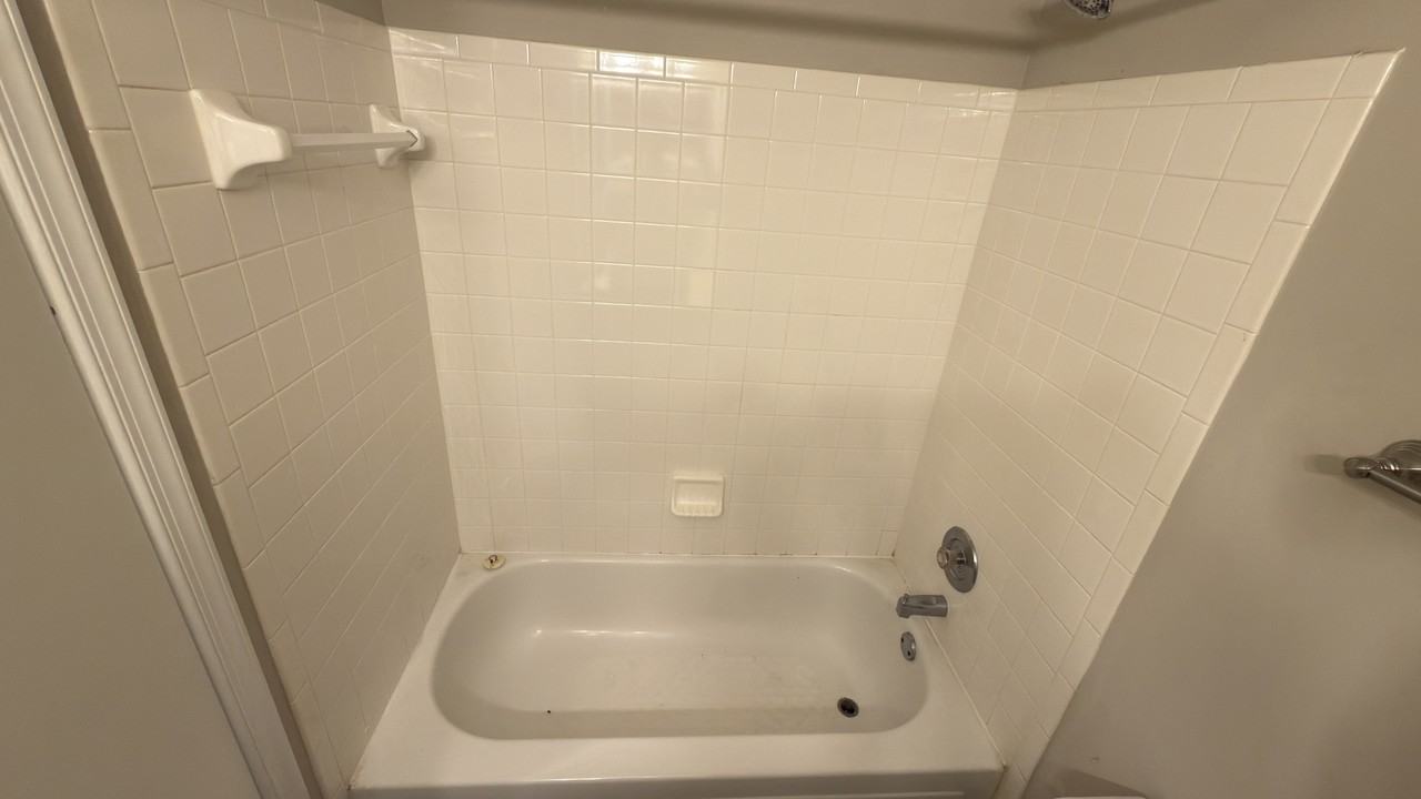 6904 Compton Ln - Photo 7 of 11