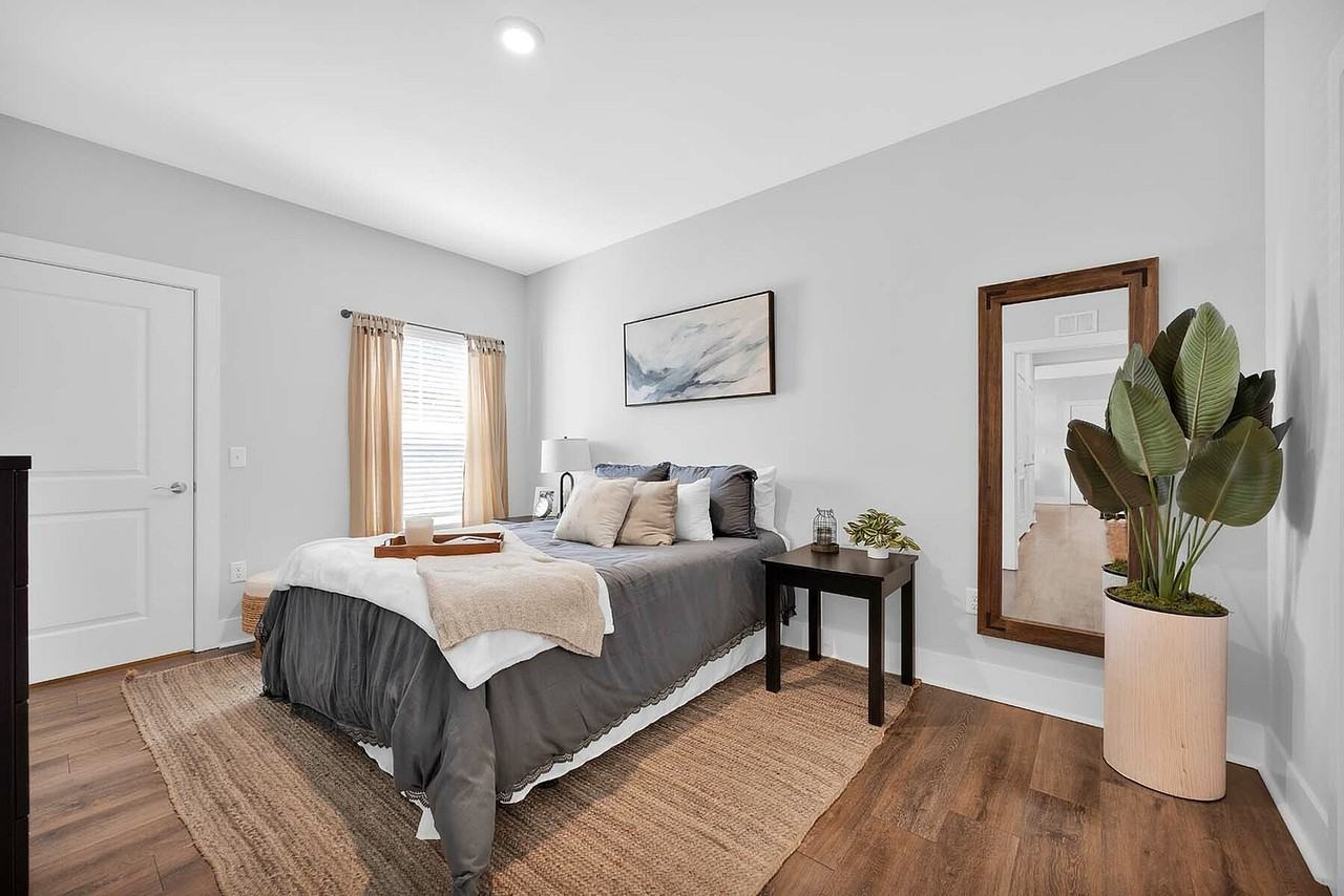 Pointe Grand Daytona - Photo 5 of 25