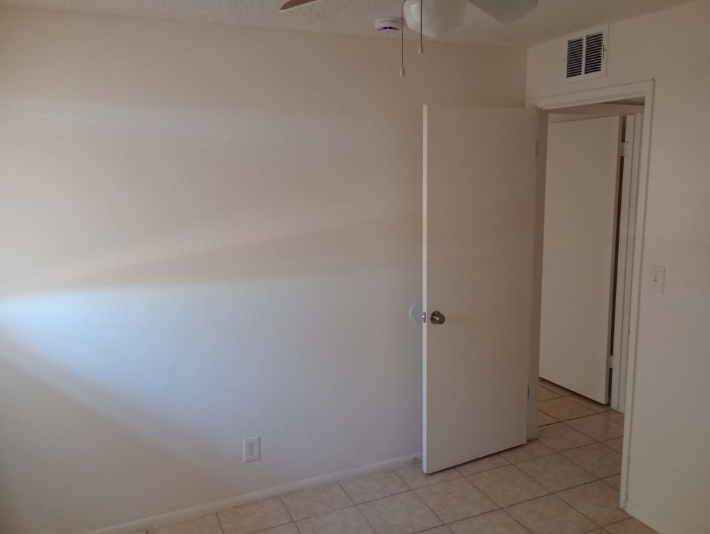 401 N D St #15 - Photo 6 of 16