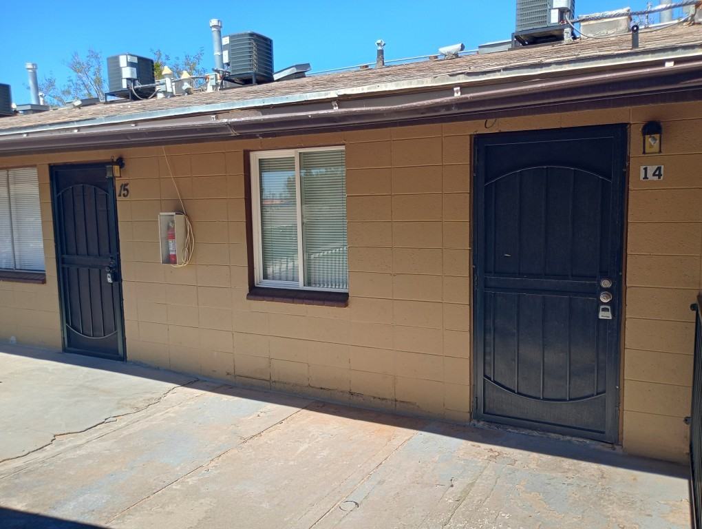 401 N D St #14 - Photo 4 of 20