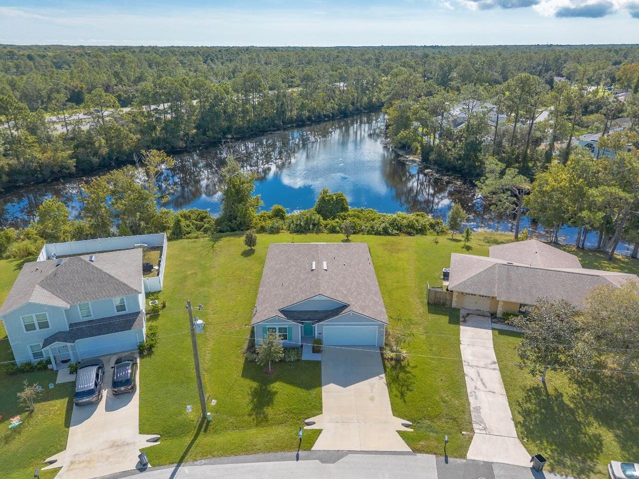 109 Persimmon Dr - Photo 3 of 20