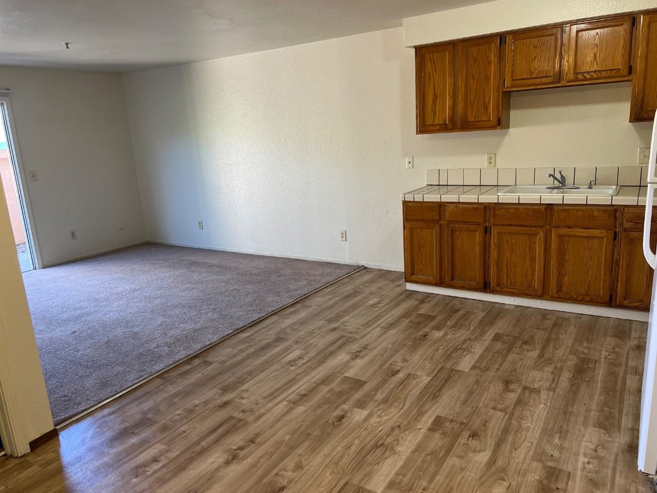 Casa Linda Apartments - Photo 3 of 7