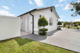 203 Pelican Ct - Photo 1 of 1