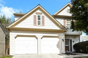 featured image of 4425 Ridgefair Dr