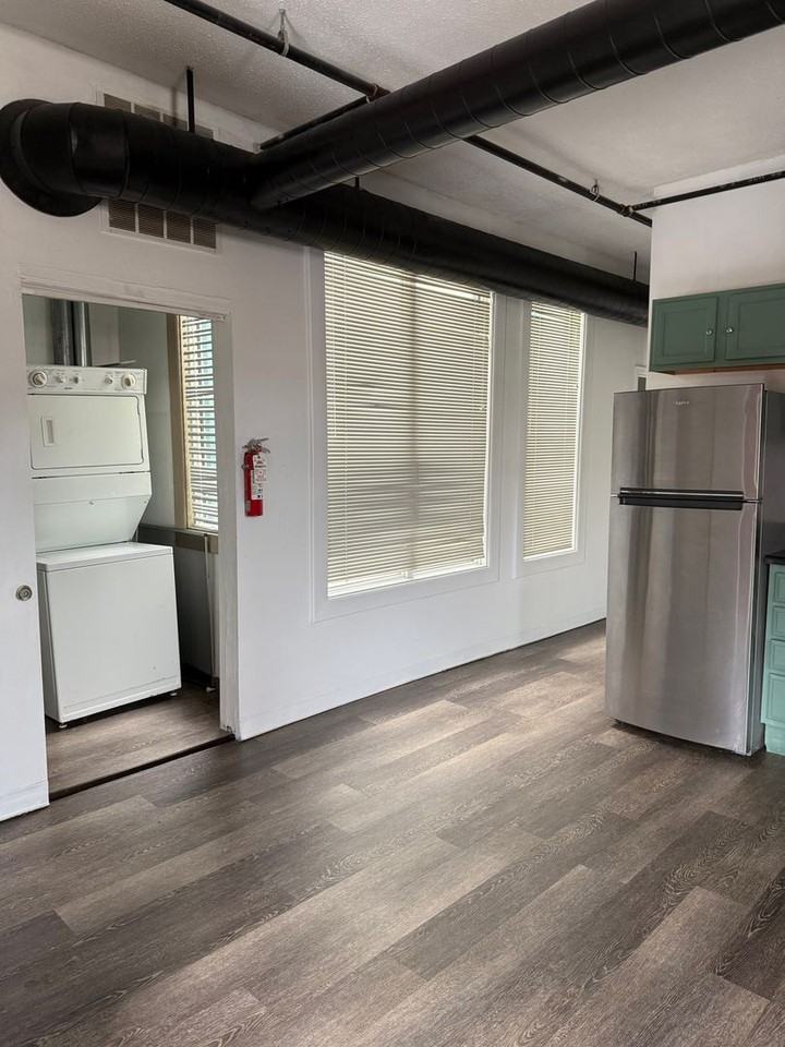 The Berg - Photo 2 of 7