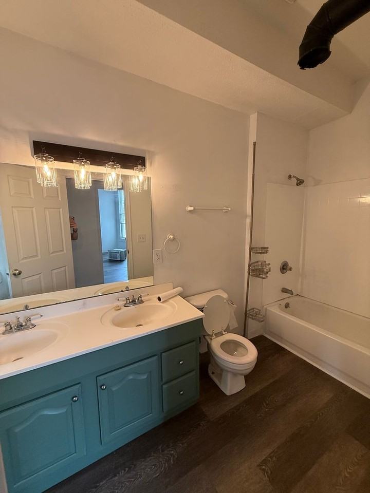 The Berg - Photo 3 of 7