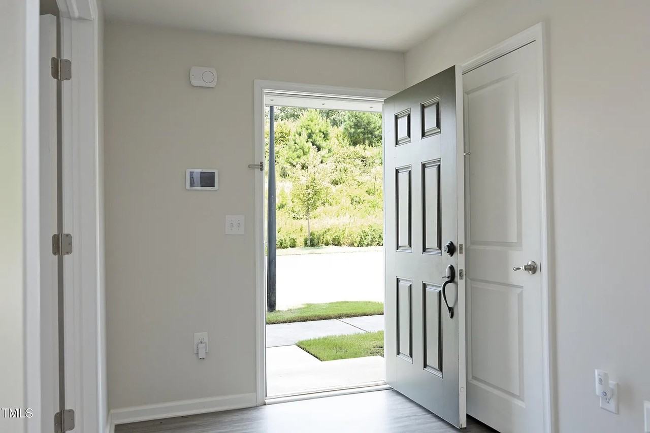 1414 Excelsior Grand Ave - Photo 2 of 41