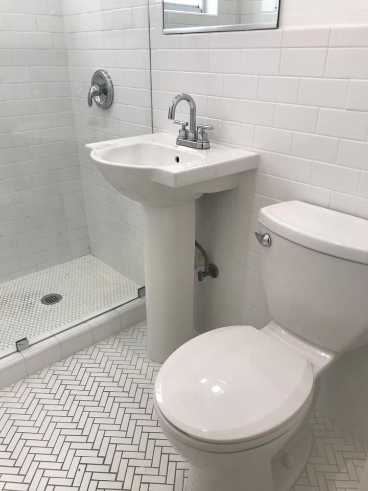 666 Nw 35th St - Photo 2 of 7